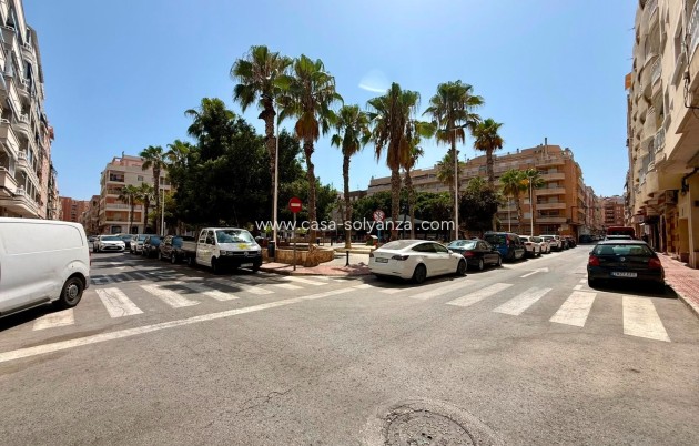 Wohnung - Wiederverkauf - Torrevieja - Playa del Cura