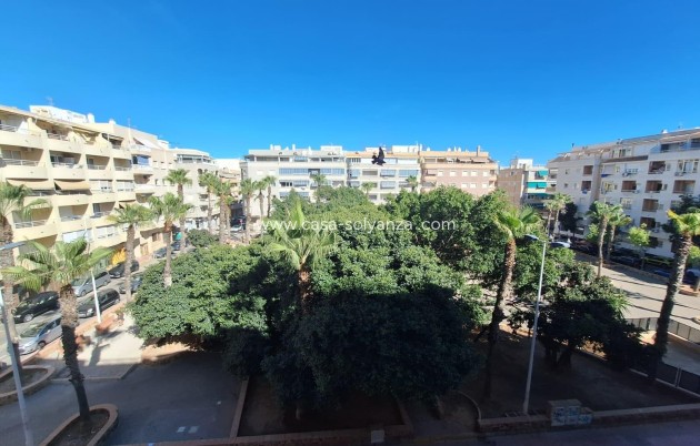 Wohnung - Wiederverkauf - Torrevieja - Playa del Cura
