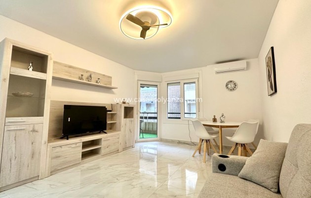 Wohnung - Wiederverkauf - Torrevieja - Playa del Cura