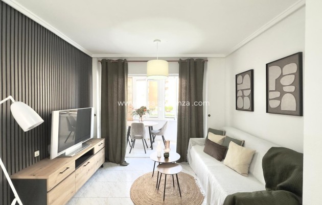 Wohnung - Wiederverkauf - Torrevieja - Playa del Cura