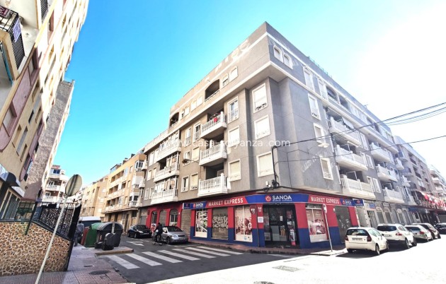 Wohnung - Wiederverkauf - Torrevieja - Playa del Cura