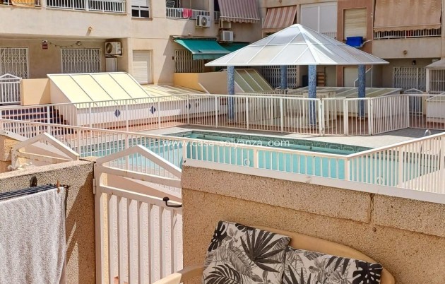 Wohnung - Wiederverkauf - Torrevieja - Playa del Cura