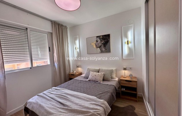 Wohnung - Wiederverkauf - Torrevieja - Torrevieja Centro