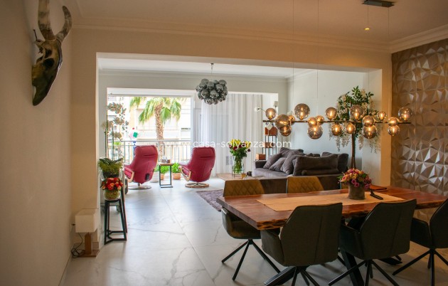 Wohnung - Wiederverkauf - Torrevieja - Torrevieja Centro