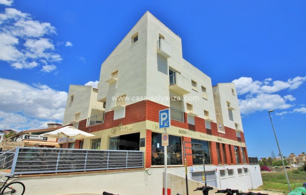 Wohnung - Wiederverkauf - Villamartin - Villamartín