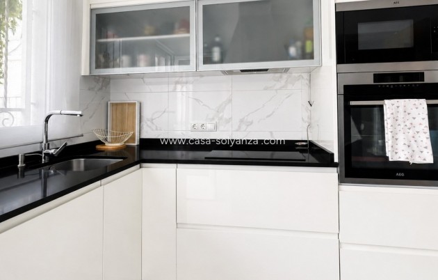 Resale - Townhouse - Orihuela Costa - Punta Prima