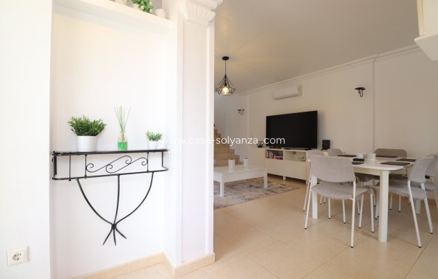 Resale - Villa - Los Montesinos - La Herrada