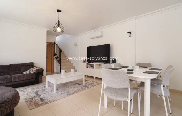 Resale - Villa - Los Montesinos - La Herrada