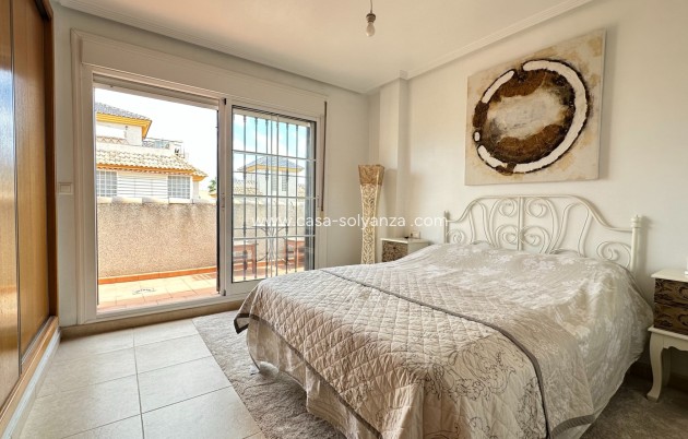 Resale - Villa - Los Montesinos - La Herrada