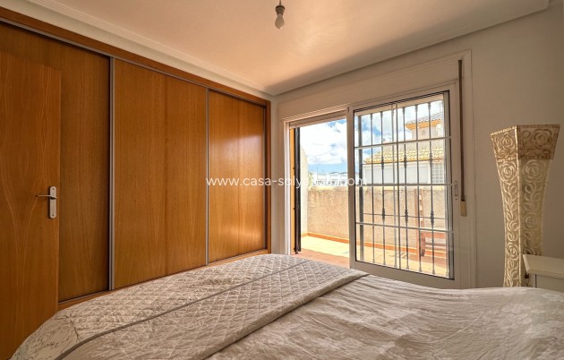 Resale - Villa - Los Montesinos - La Herrada