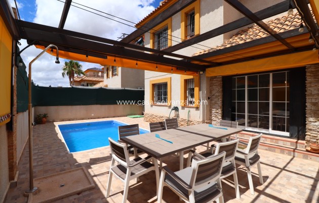 Resale - Villa - Los Montesinos - La Herrada
