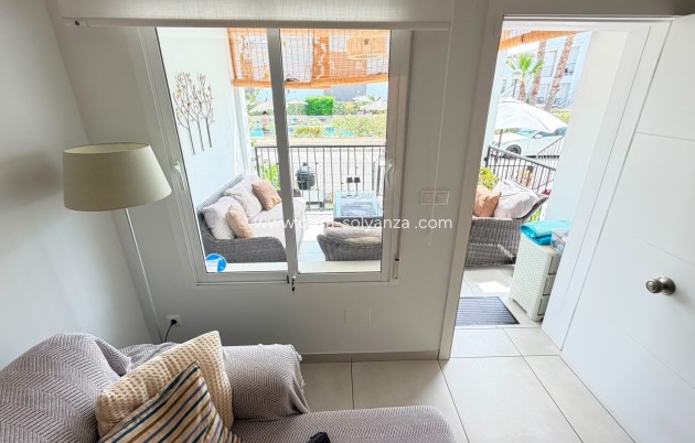 Resale - Apartment / flat - Torrevieja - Costa Blanca