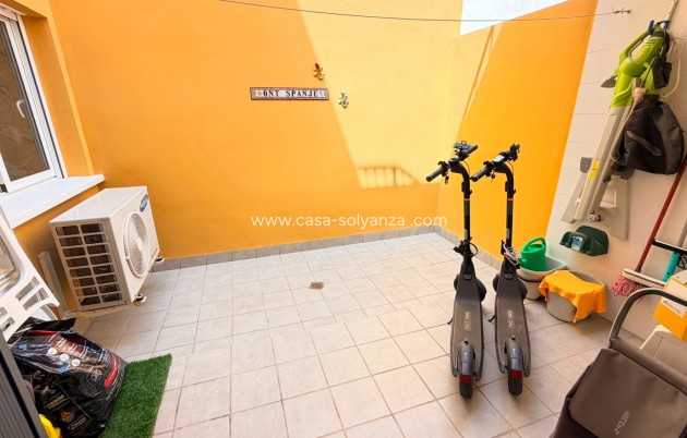 Resale - Apartment / flat - Torrevieja - Costa Blanca