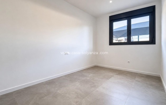 Reventa - Apartamento / piso - Dehesa de campoamor - Campoamor