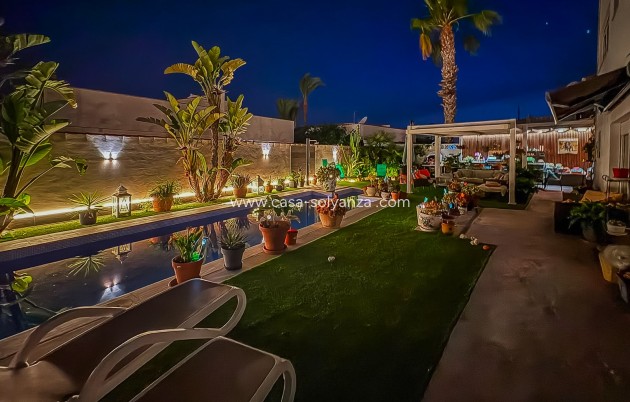 Herverkoop - Villa - Torrevieja - Torreta - Florida