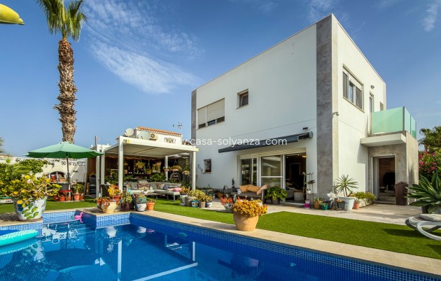 Herverkoop - Villa - Torrevieja - Torreta - Florida