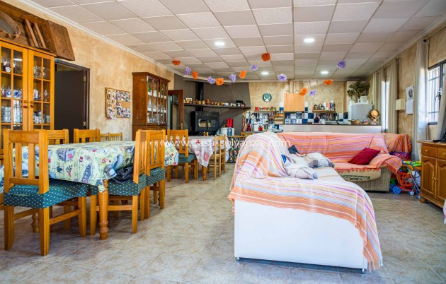 Herverkoop - Country Property/Finca - Raspay