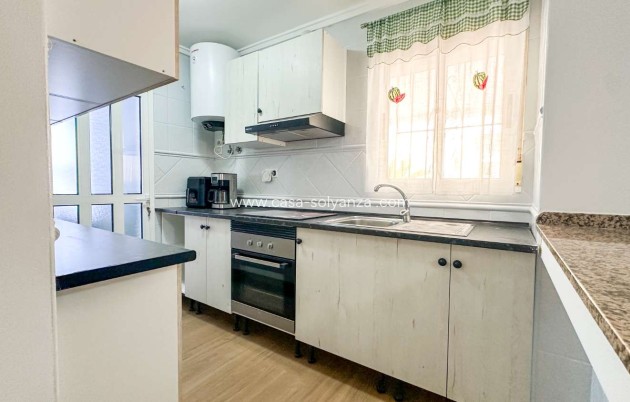 Resale - Villa - Orihuela - Orihuela Costa