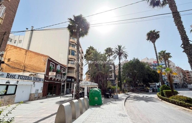 Revente - Appartement - Torrevieja - Centro - Muelle Pesquero