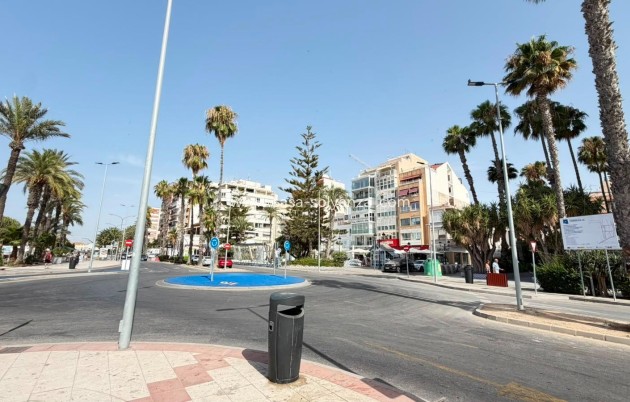 Revente - Appartement - Torrevieja - Centro - Muelle Pesquero