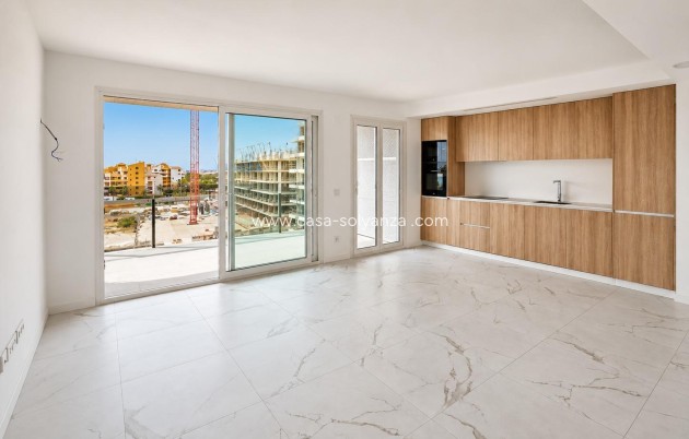 Resale - Apartment / flat - Torrevieja - Punta Prima