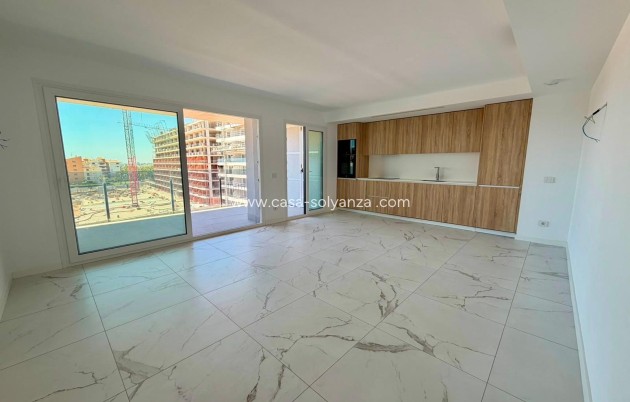 Resale - Apartment / flat - Torrevieja - Punta Prima