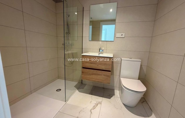 Resale - Apartment / flat - Torrevieja - Punta Prima