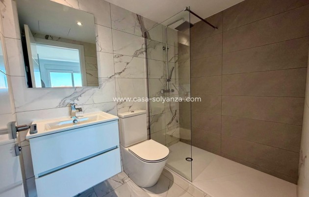 Resale - Apartment / flat - Torrevieja - Punta Prima