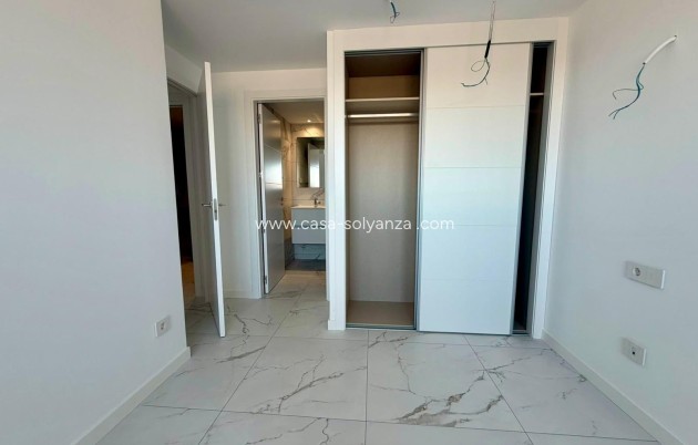 Resale - Apartment / flat - Torrevieja - Punta Prima