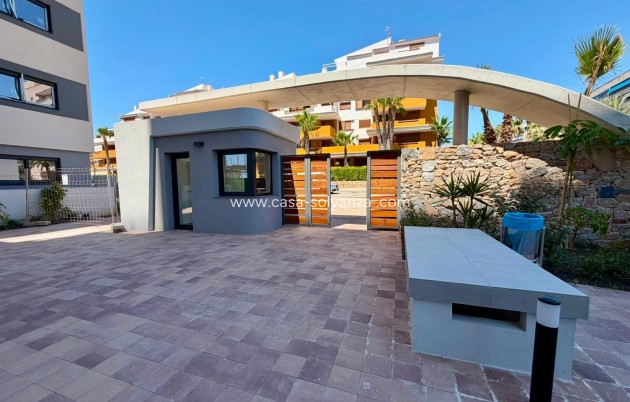 Resale - Apartment / flat - Torrevieja - Punta Prima
