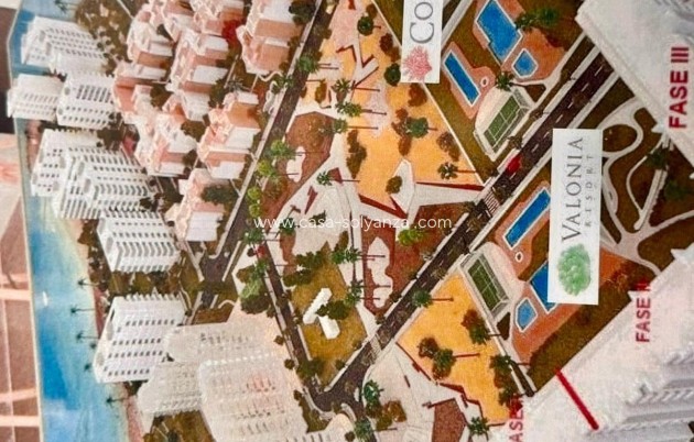 Resale - Apartment / flat - Torrevieja - Punta Prima