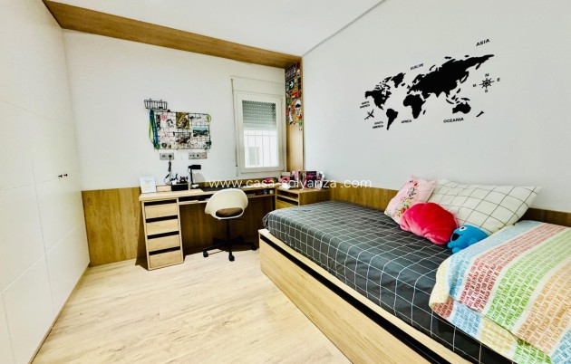 Revente - Appartement - Pilar de la Horadada - Zona Pueblo