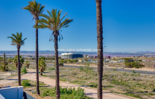 Revente - Villa - Torrevieja - Aguas nuevas