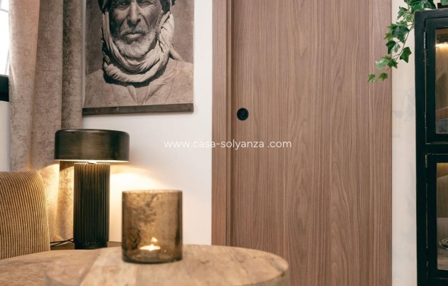 Resale - Apartment / flat - Torrevieja - Las Piscinas Naturales