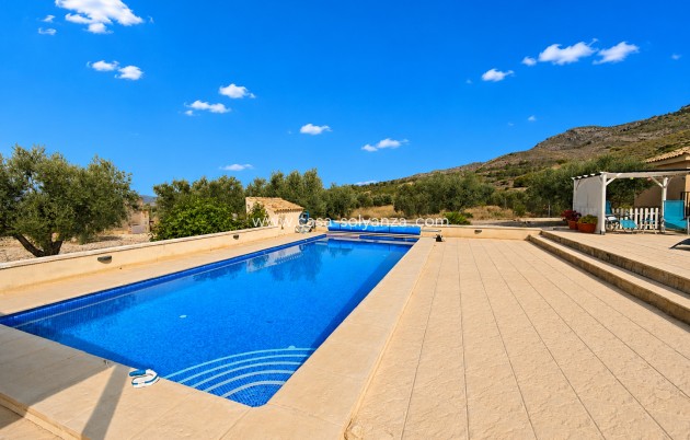 Resale - Villa - Sax
