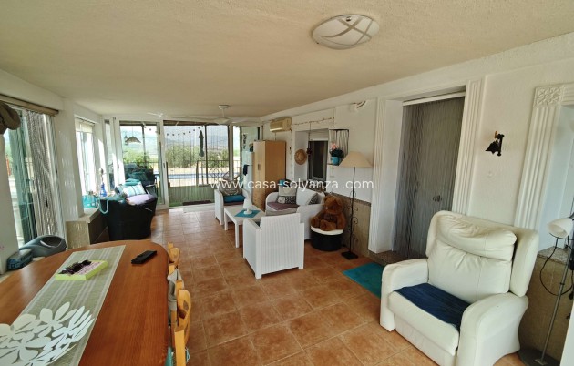 Resale - Villa - Sax