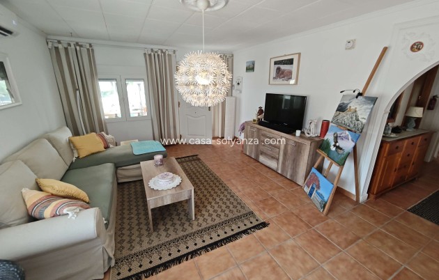 Resale - Villa - Sax