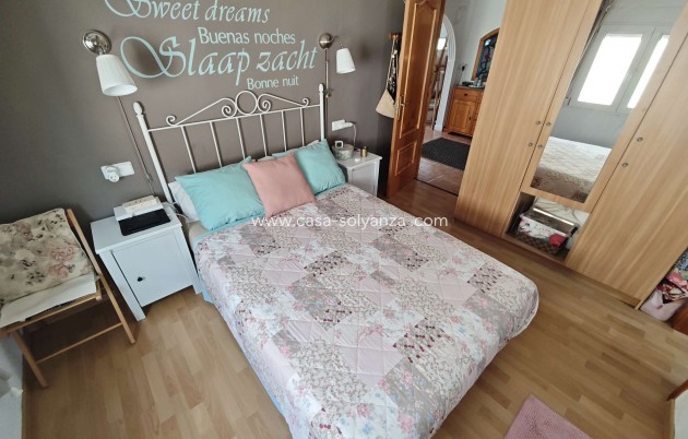 Resale - Villa - Sax