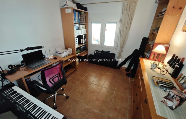 Resale - Villa - Sax