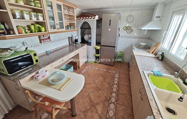 Resale - Villa - Sax