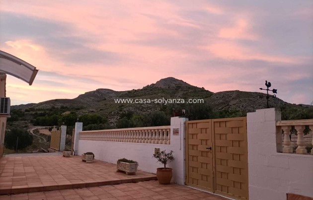 Resale - Villa - Sax