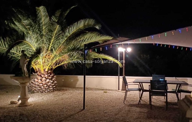 Resale - Villa - Sax