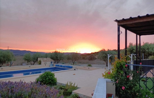 Resale - Villa - Sax