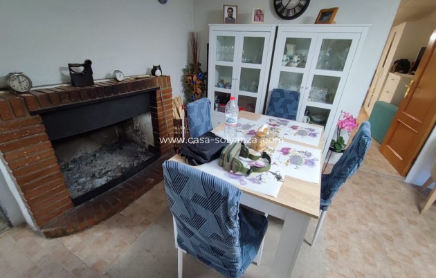 Resale - Townhouse - Yecla - Inland