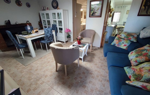 Resale - Townhouse - Yecla - Inland