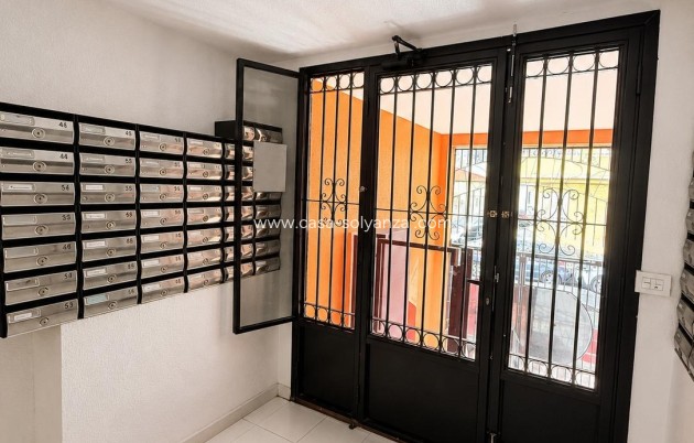 Wiederverkauf - Wohnung - Torrevieja - Center
