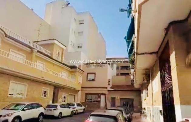 Wiederverkauf - Wohnung - Torrevieja - Center