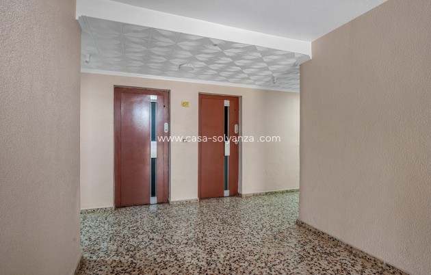 Resale - Apartment / flat - Torrevieja - Costa Blanca