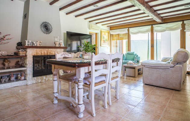 Revente - Villa - Pinoso - CL SALINAS 10, 03650 EL PINOS