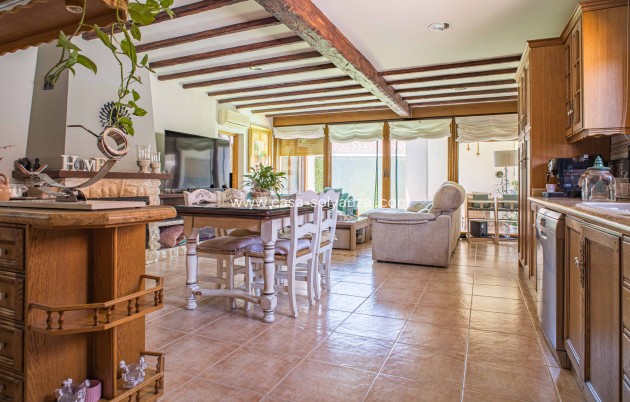 Revente - Villa - Pinoso - CL SALINAS 10, 03650 EL PINOS